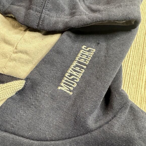 Xavier Musketeers Logo Hoodie Men’s M Blue Stadium Athletics Sewn Letters New - Picture 6 of 12